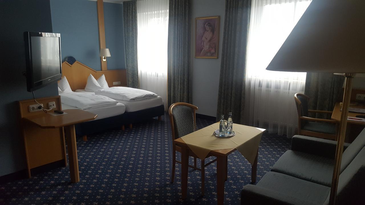 Hotel-Cafe Rathaus Bad Abbach Exterior foto